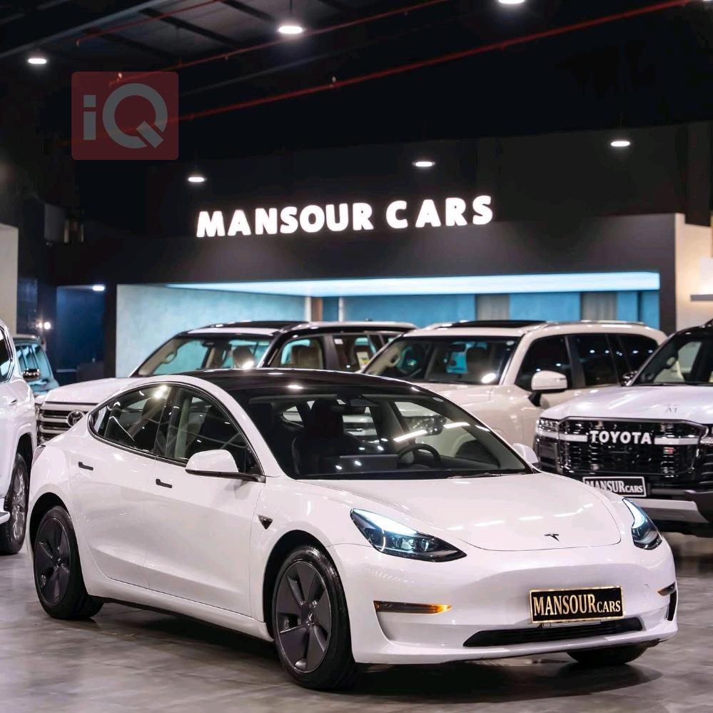 تسلا موديل 3